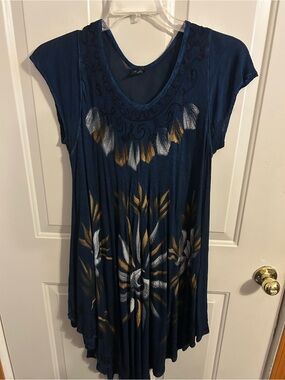 Navy Fashion Force Floral Scoop Neck Tunic Top with Metallic Accents